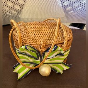 Vintage Wicker Bee Bag